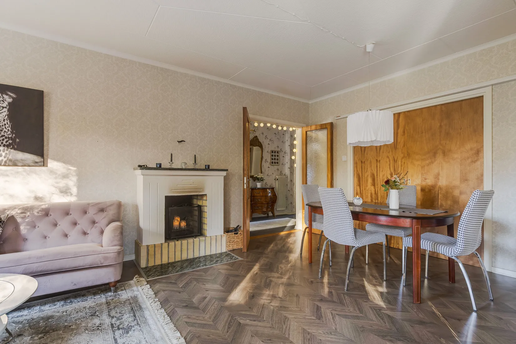 Villa, Vegagatan 5, Hälleforsnäs Centralt, Flen