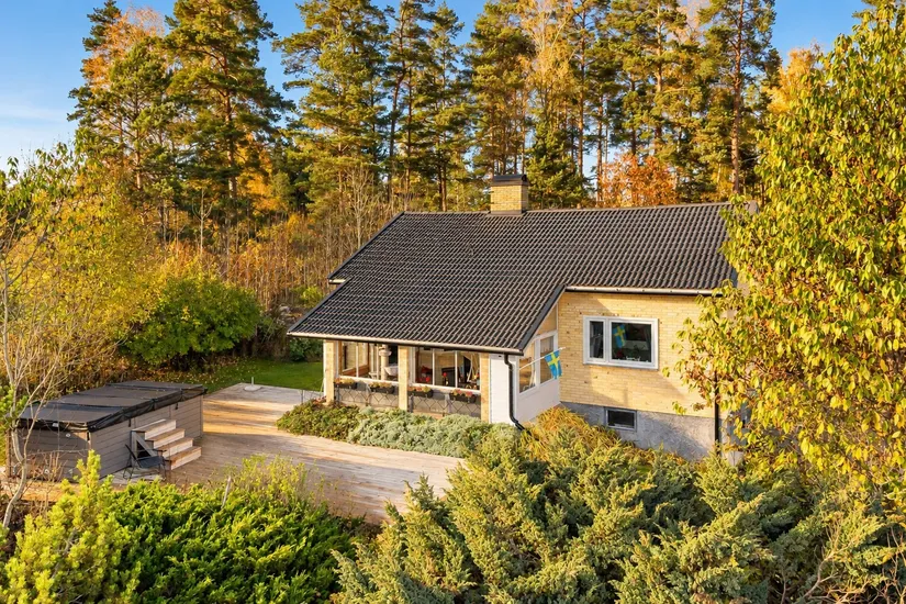 Villa, Vegagatan 5, Hälleforsnäs Centralt, Flen