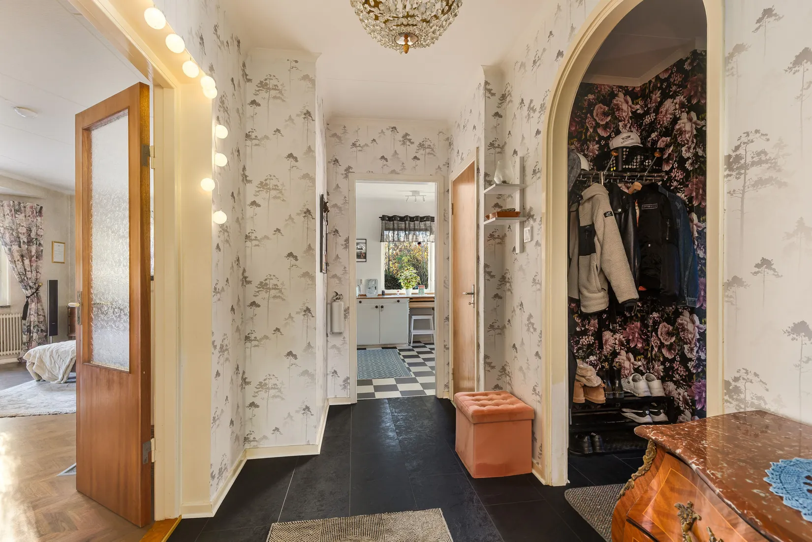 Villa, Vegagatan 5, Hälleforsnäs Centralt, Flen