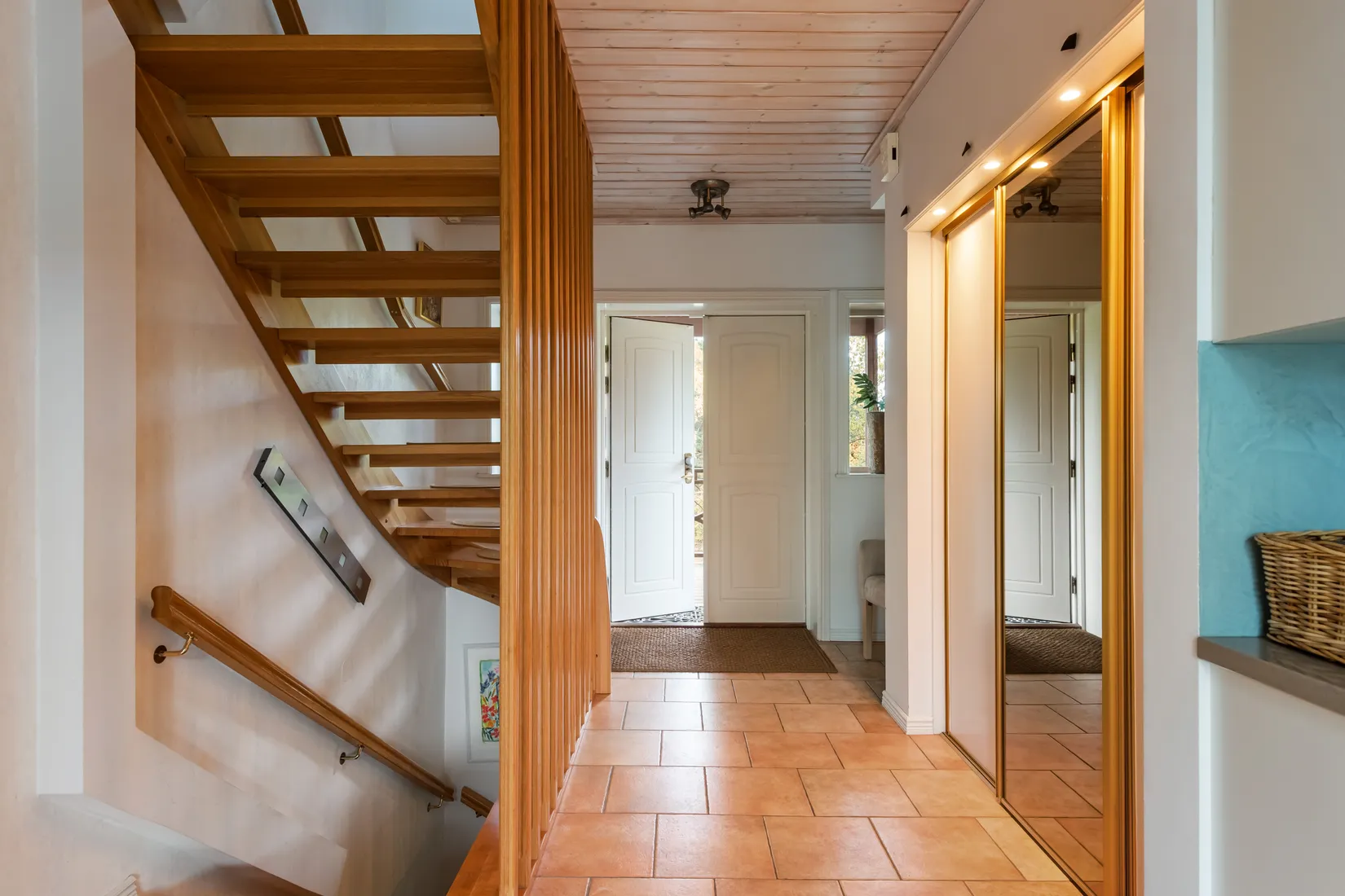 Villa, Pilfinksvägen 17, Näsbypark, Täby