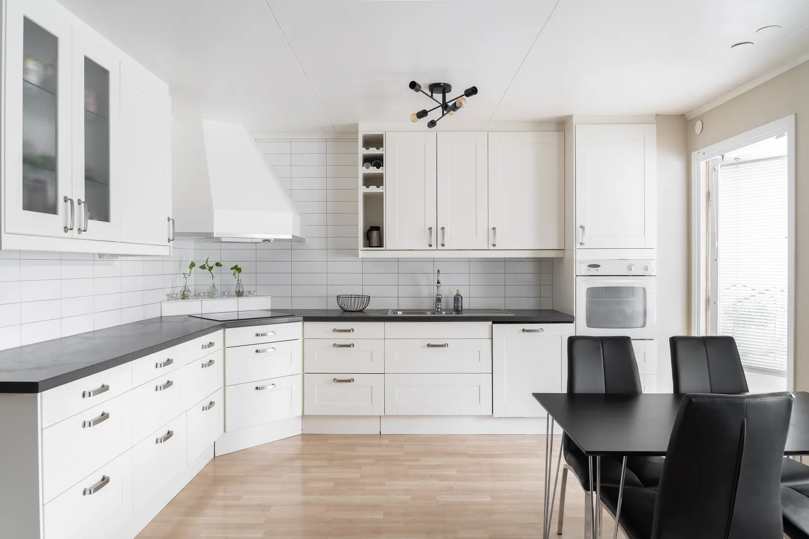 Villa, Liegatan 50, Hammarby, Västerås