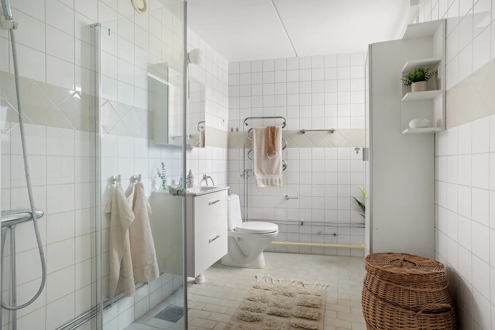 Bostadsrätt, Åkerbyvägen 86, 5tr, Täby Centrum, Täby