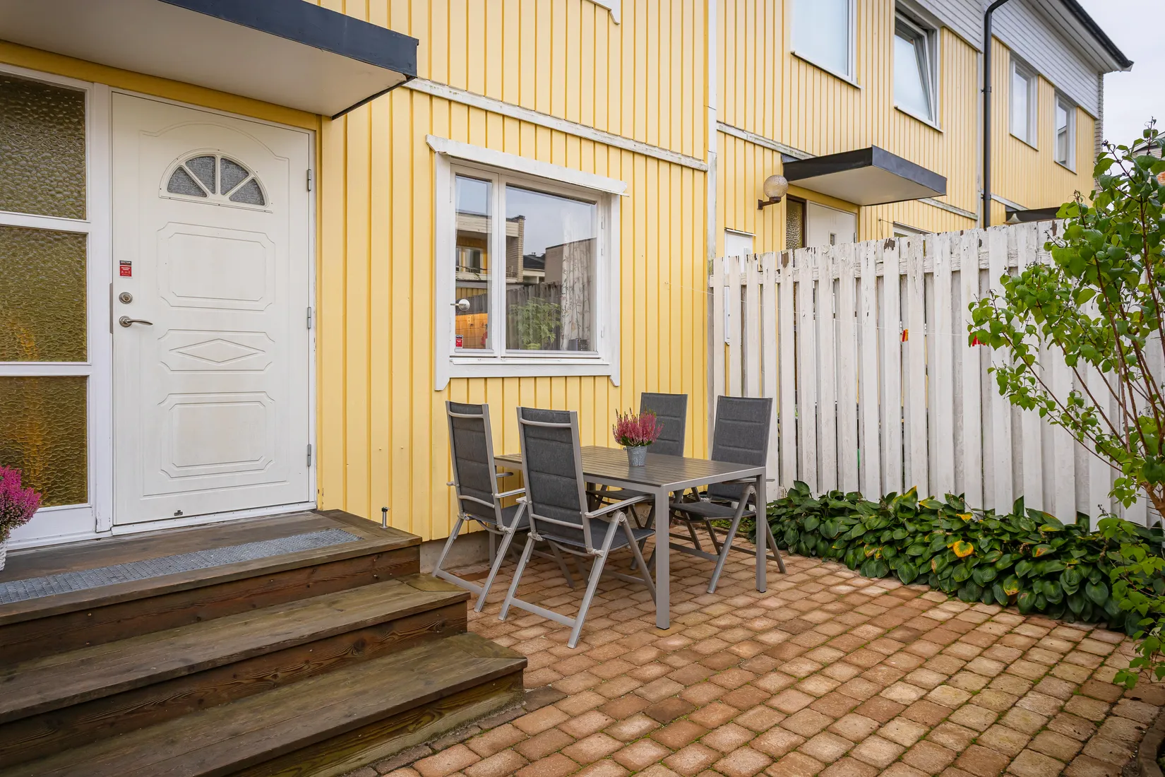 Radhus, Trädgårdsvägen 73, Töjnan, Sollentuna