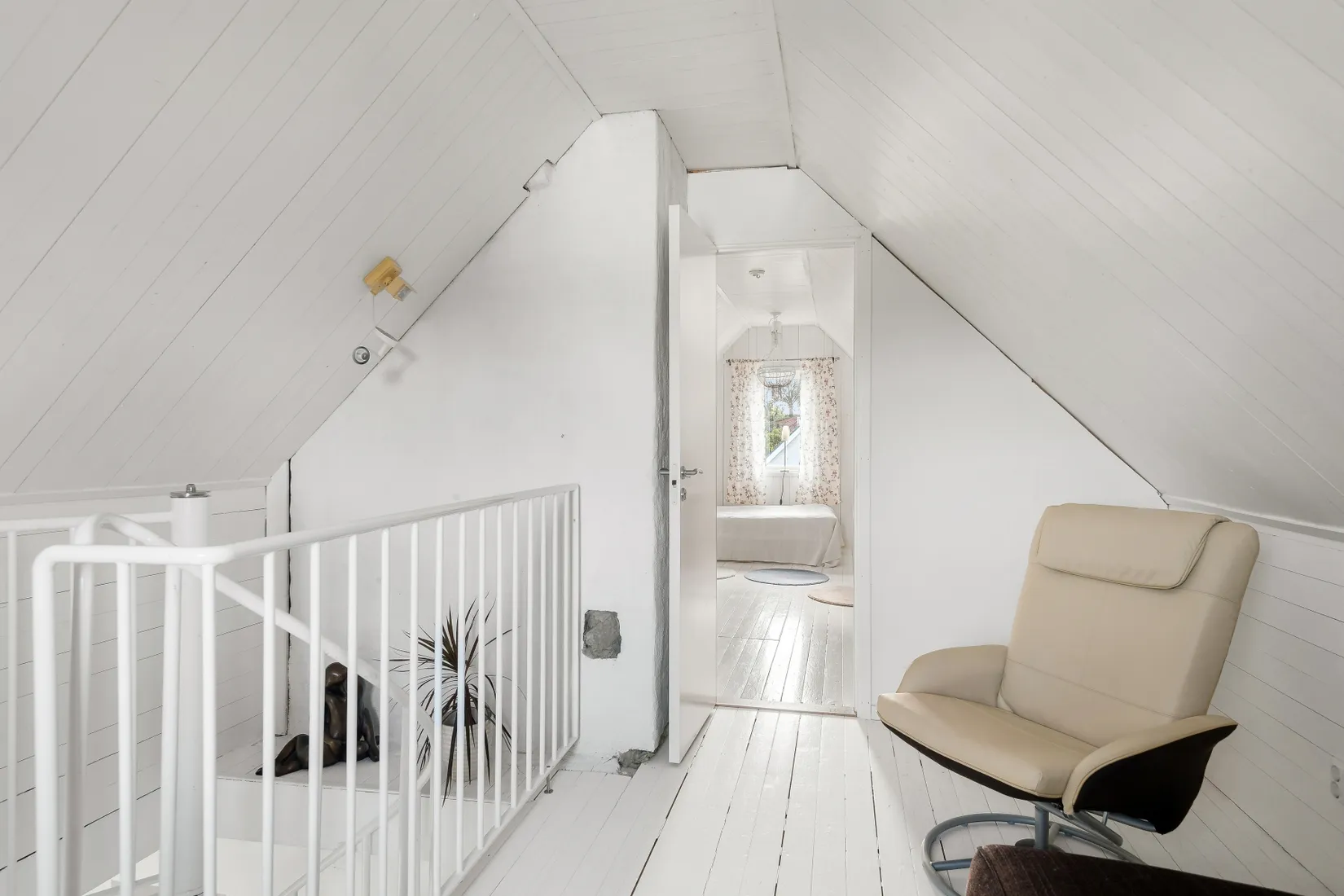 Villa, Högsvägen 11, Örby, Mark