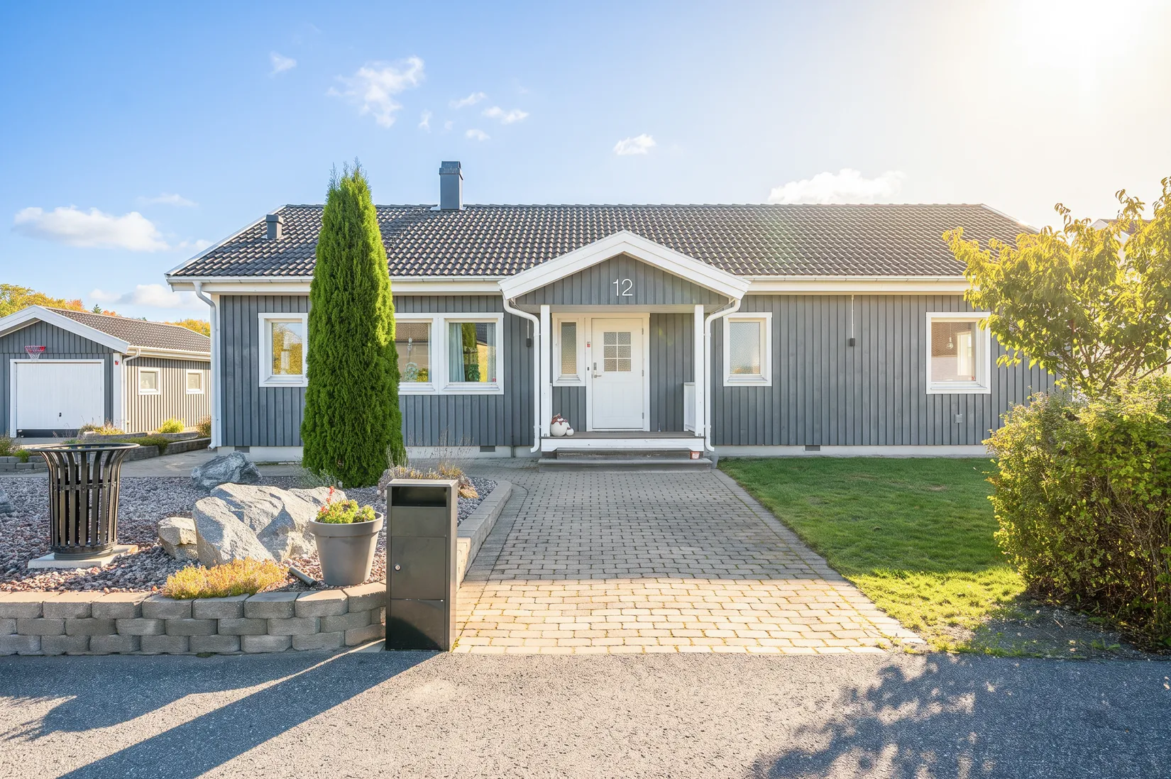 Villa, Buxbomsvägen 12, Bro/Rosenängarna, Upplands-Bro