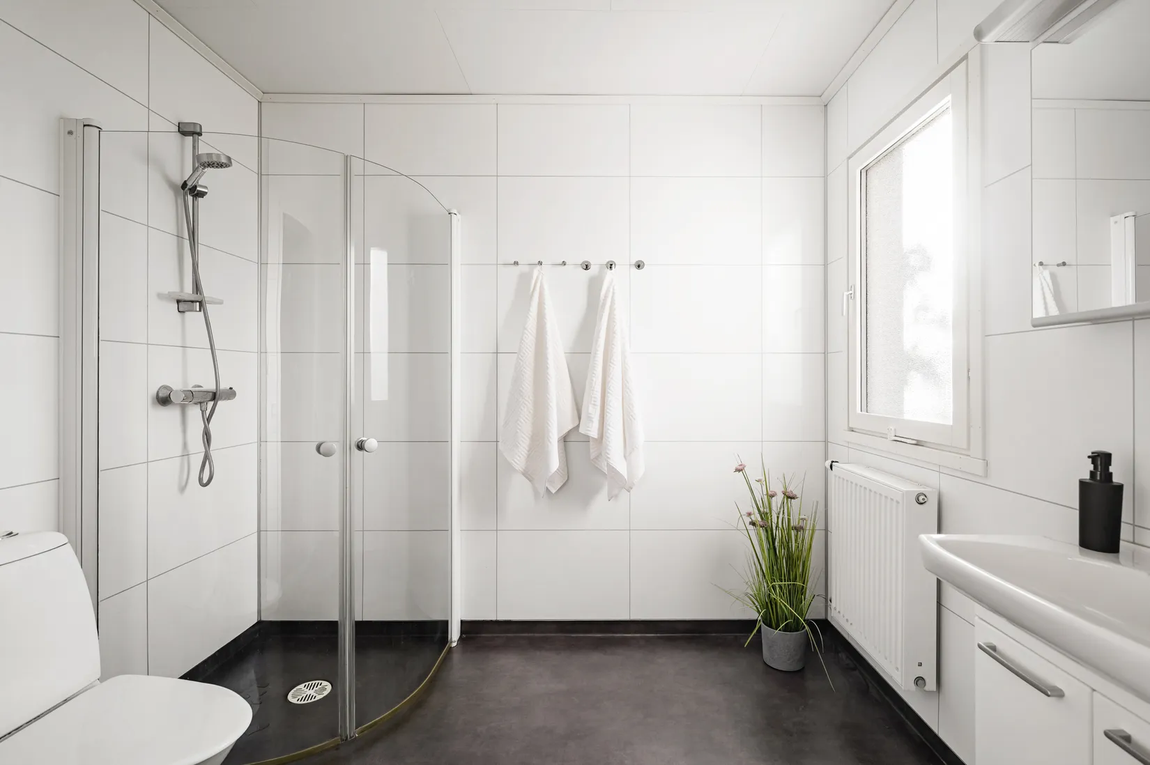 Villa, Buxbomsvägen 12, Bro/Rosenängarna, Upplands-Bro