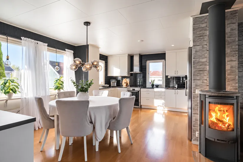 Villa, Buxbomsvägen 12, Bro/Rosenängarna, Upplands-Bro