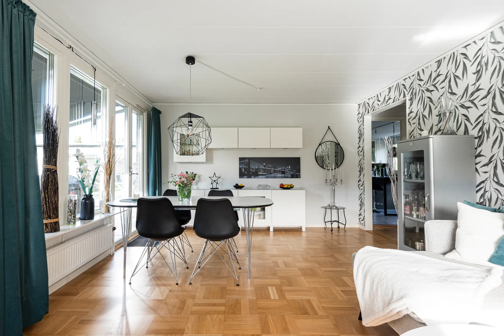 Villa, Orkangatan 6, Talltorp, Västerås