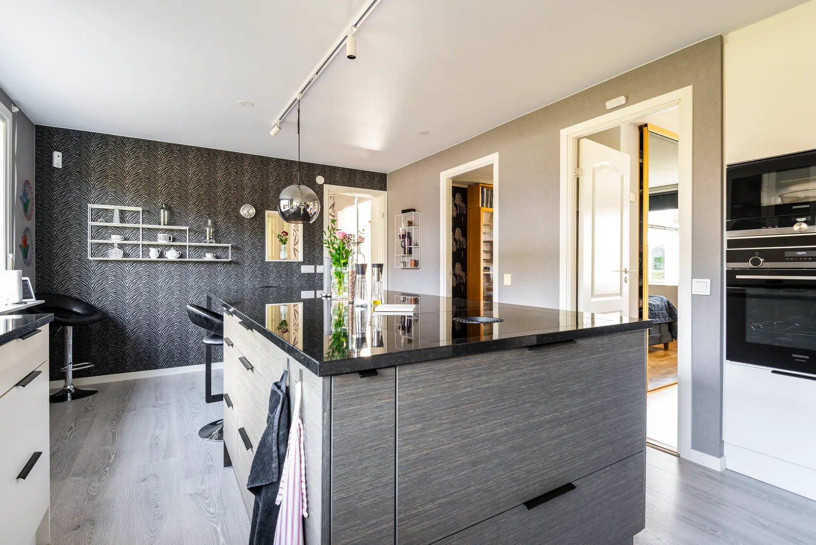Villa, Orkangatan 6, Talltorp, Västerås