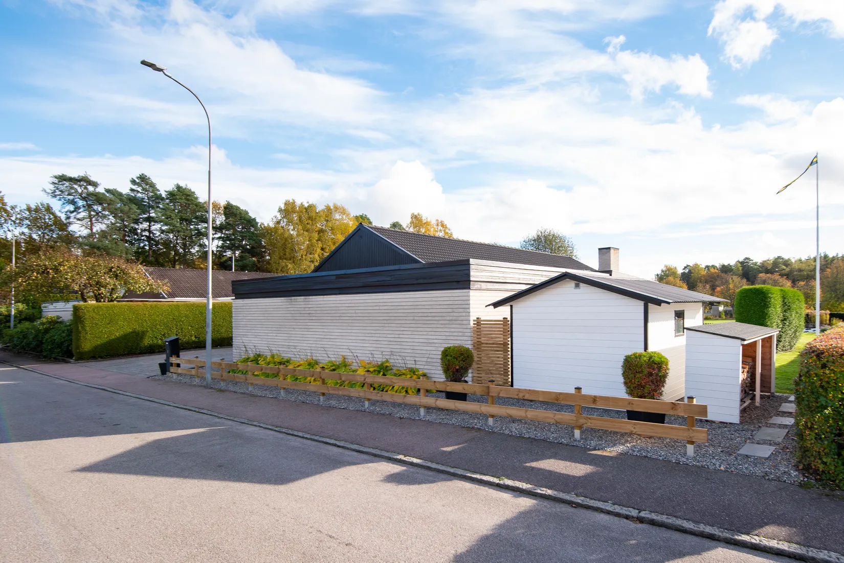 Villa, Orkangatan 6, Talltorp, Västerås