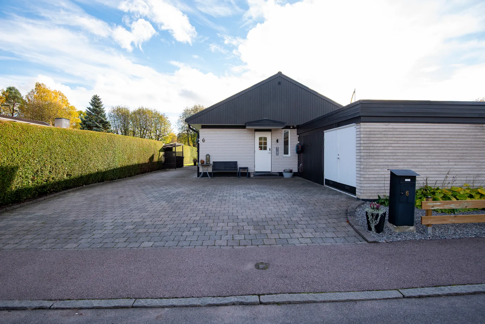 Villa, Orkangatan 6, Talltorp, Västerås