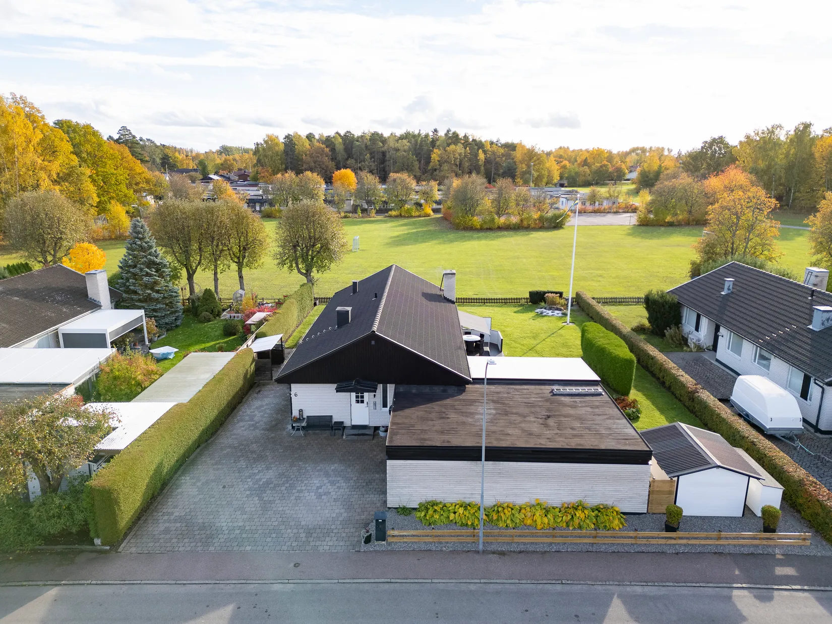Villa, Orkangatan 6, Talltorp, Västerås