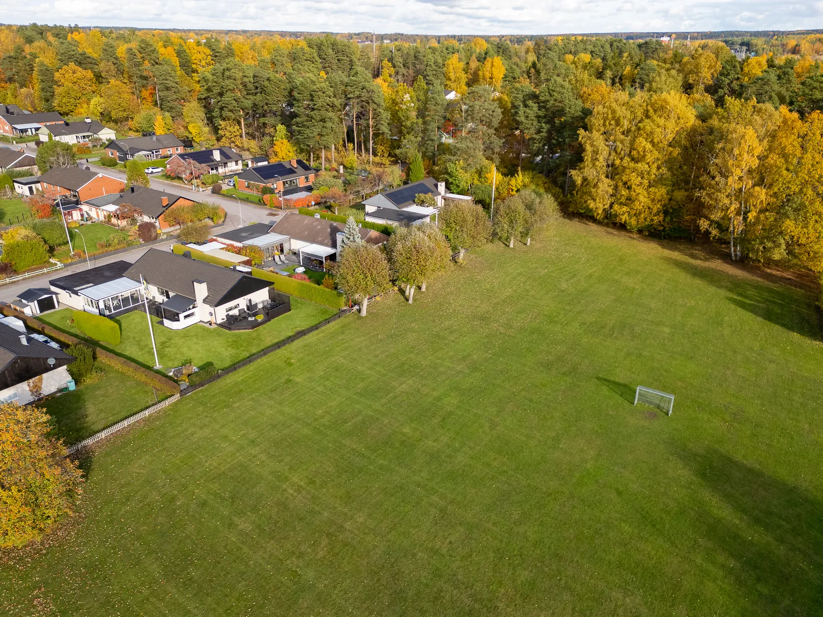 Villa, Orkangatan 6, Talltorp, Västerås