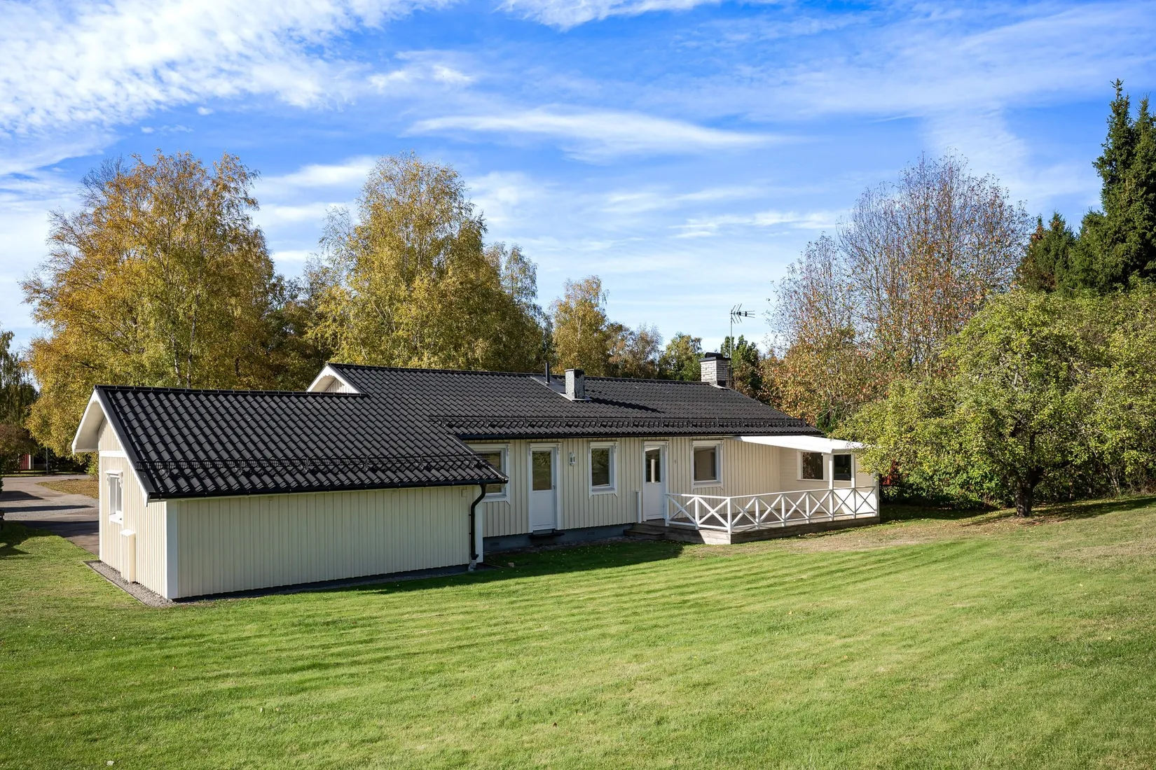 Villa, Trastvägen 8, Lindås, Emmaboda