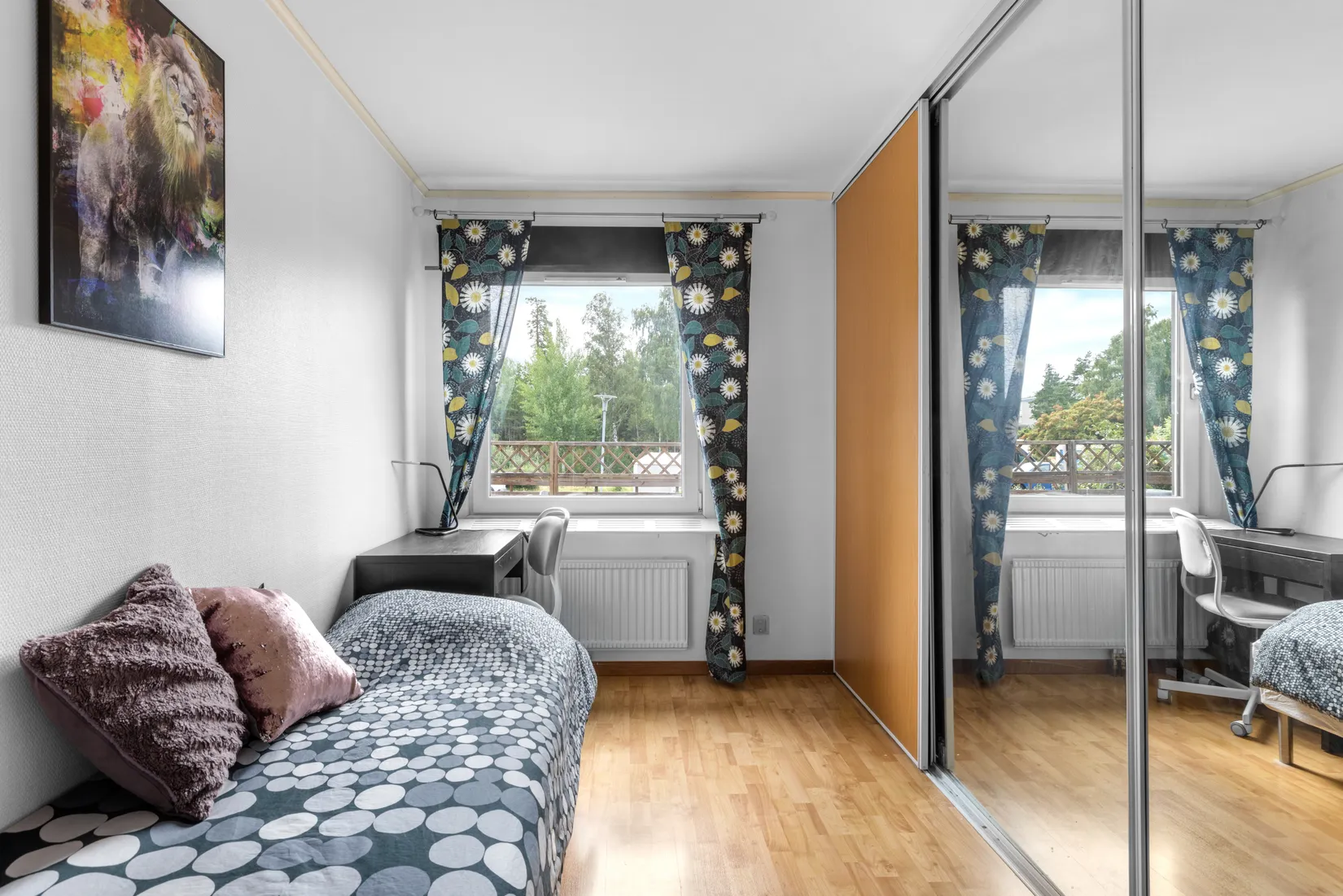 Radhus, Lärkstigen 3, Salem