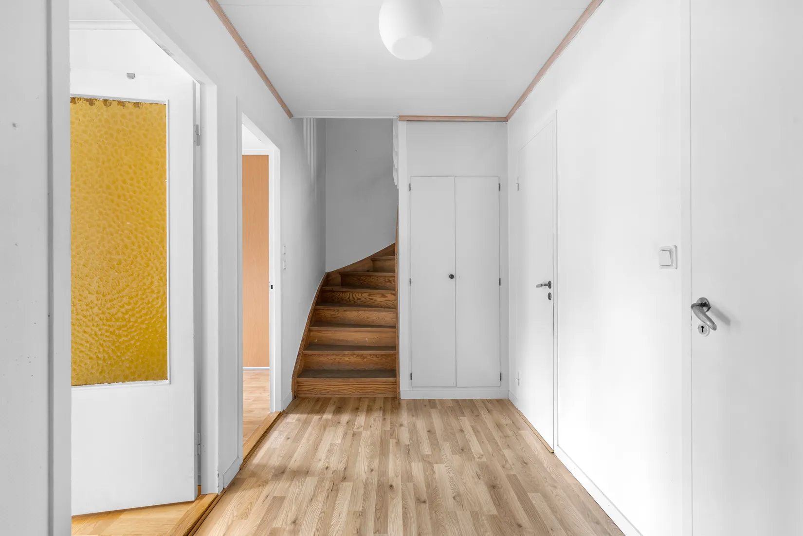 Radhus, Lärkstigen 3, Salem