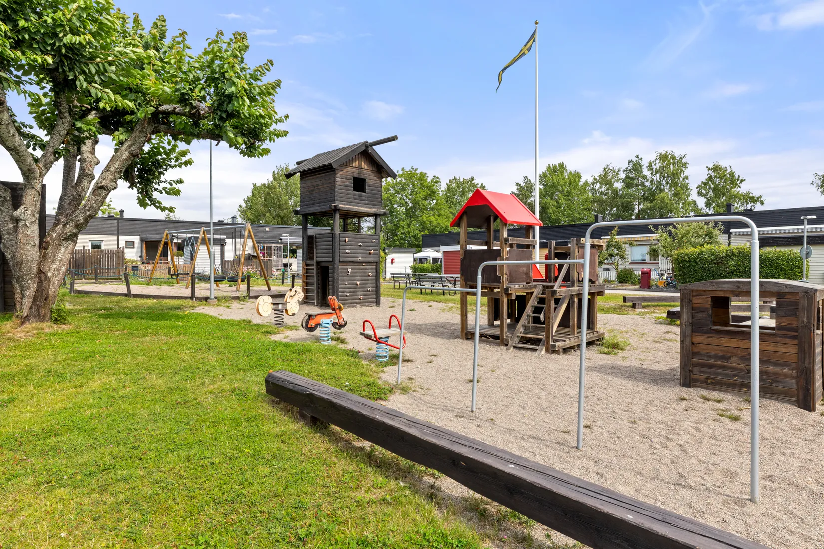Radhus, Lärkstigen 3, Salem