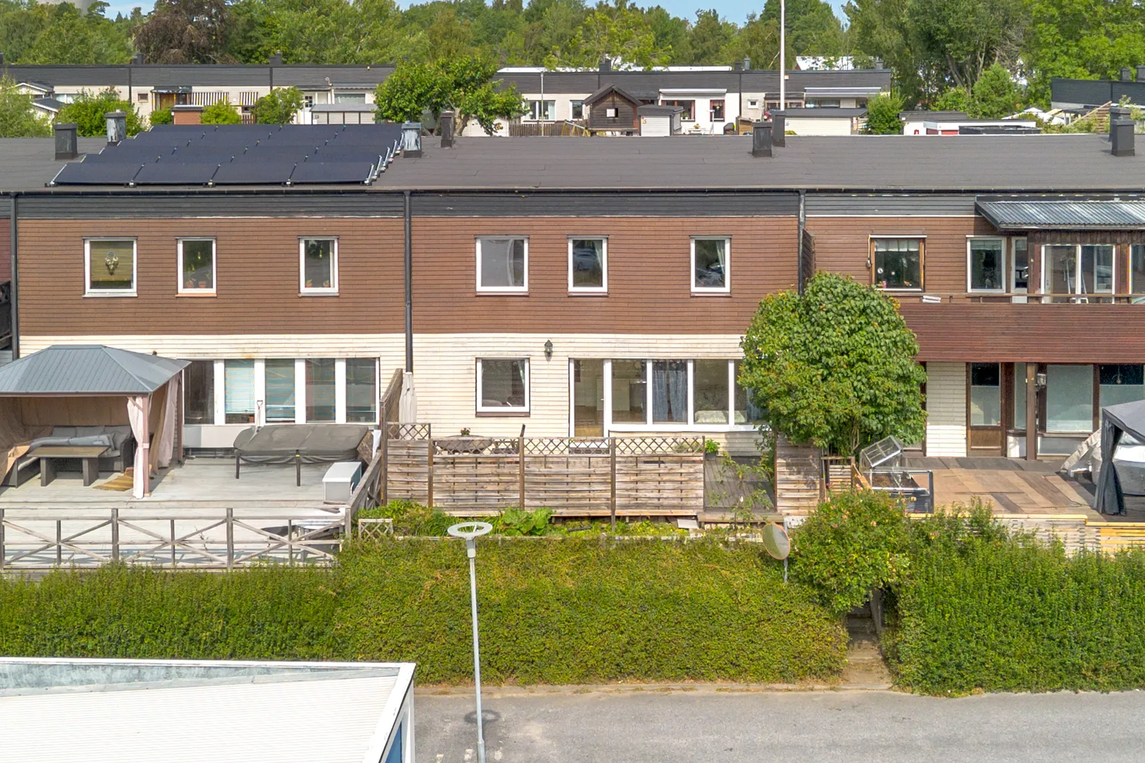 Radhus, Lärkstigen 3, Salem