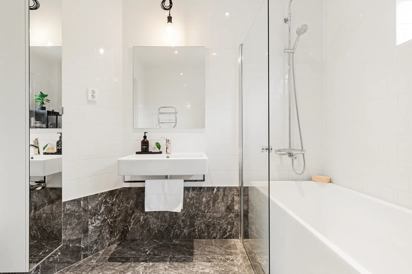 Radhus, Hugins Väg 18, Skuru - Nacka, Nacka