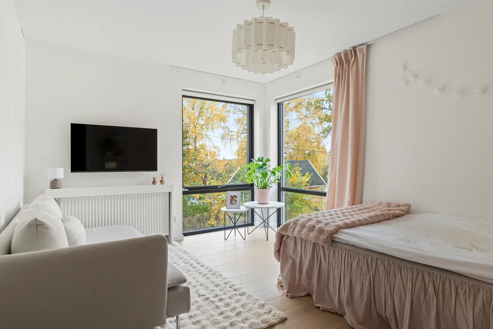 Radhus, Hugins Väg 18, Skuru - Nacka, Nacka