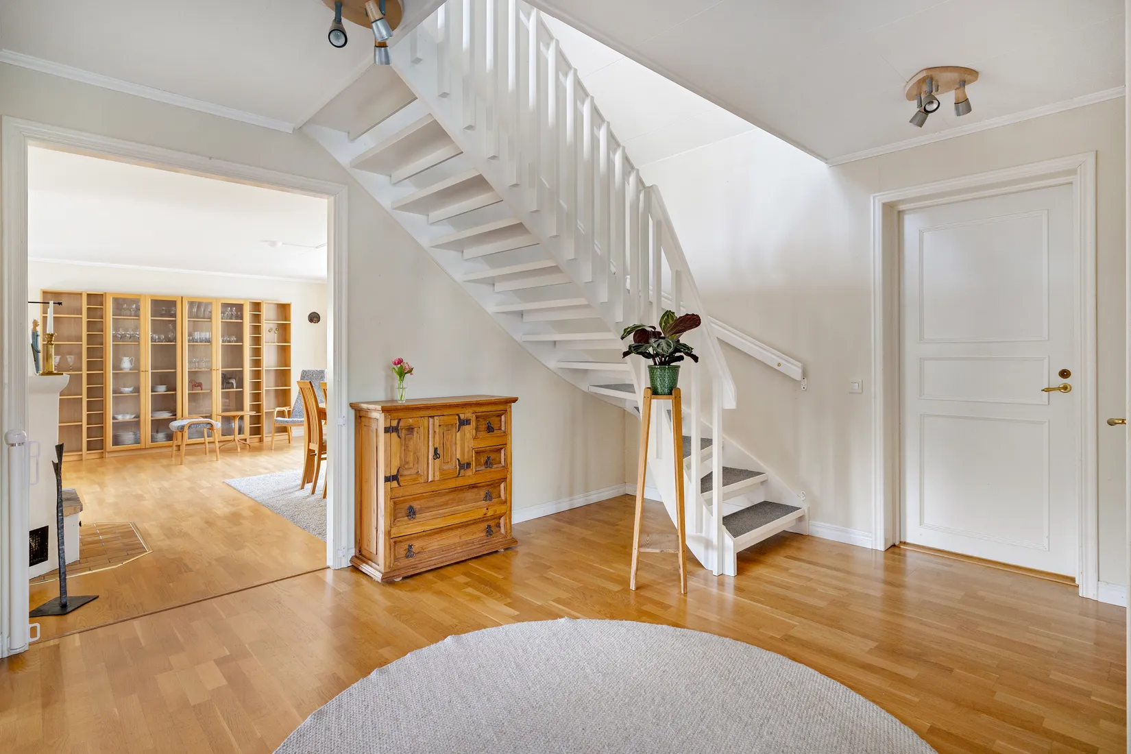 Villa, Ormbergssvängen 48, Ormberget, Västerås
