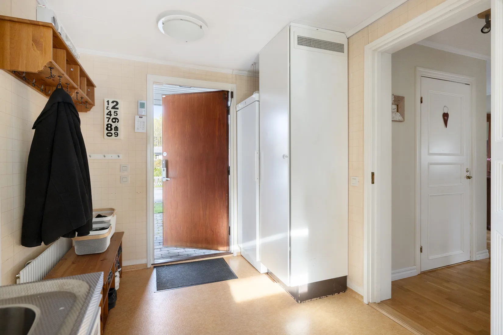 Villa, Ormbergssvängen 48, Ormberget, Västerås