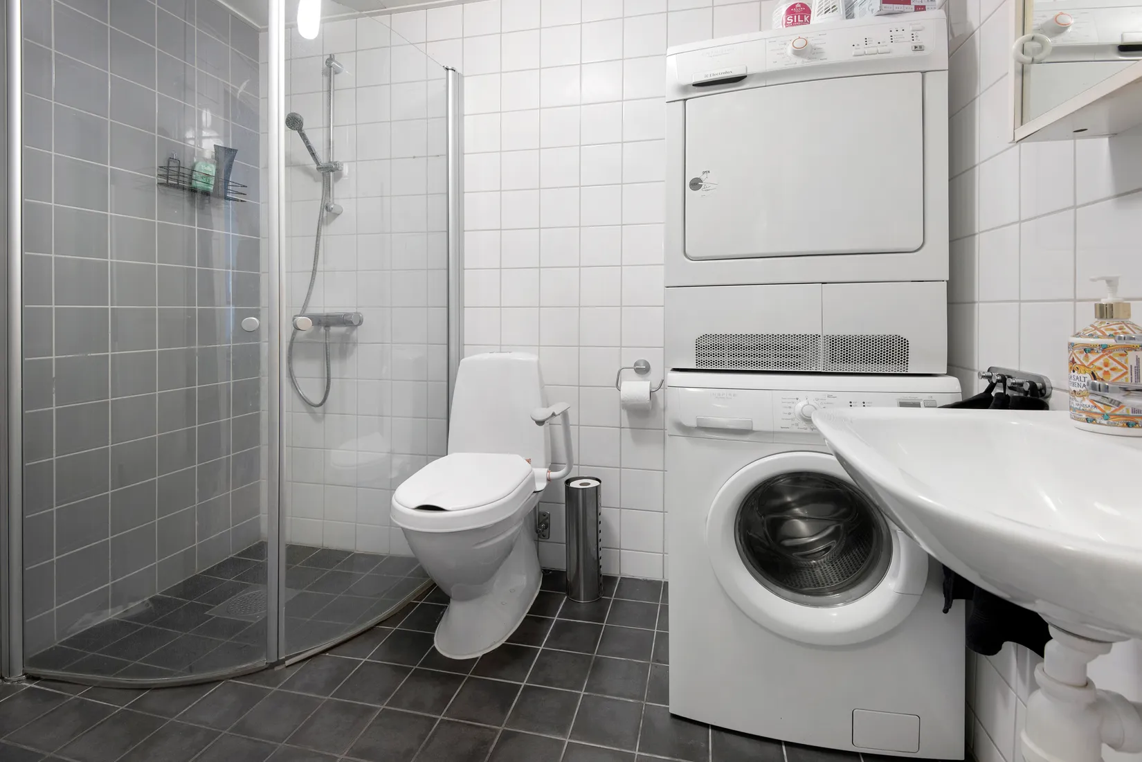 Bostadsrätt, Klockhammarsgränd 2, vån 4 av 4, Hagsätra, Stockholm