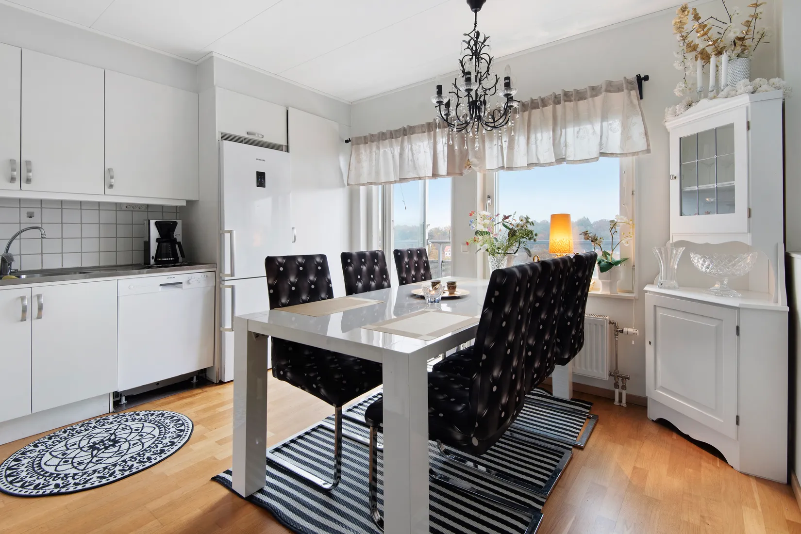 Bostadsrätt, Klockhammarsgränd 2, vån 4 av 4, Hagsätra, Stockholm