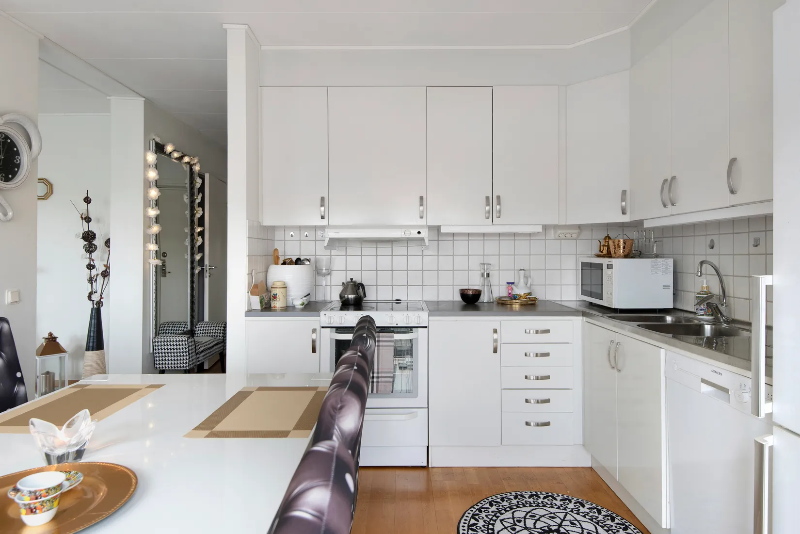 Bostadsrätt, Klockhammarsgränd 2, vån 4 av 4, Hagsätra, Stockholm