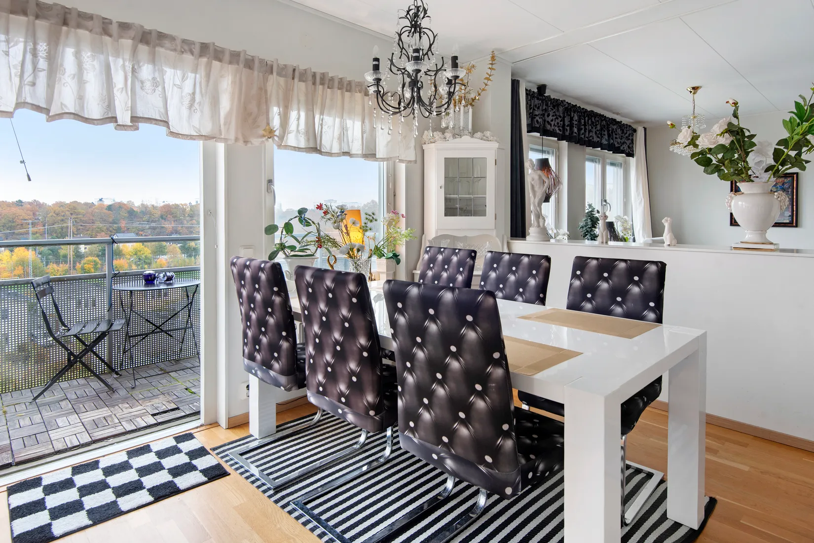 Bostadsrätt, Klockhammarsgränd 2, vån 4 av 4, Hagsätra, Stockholm