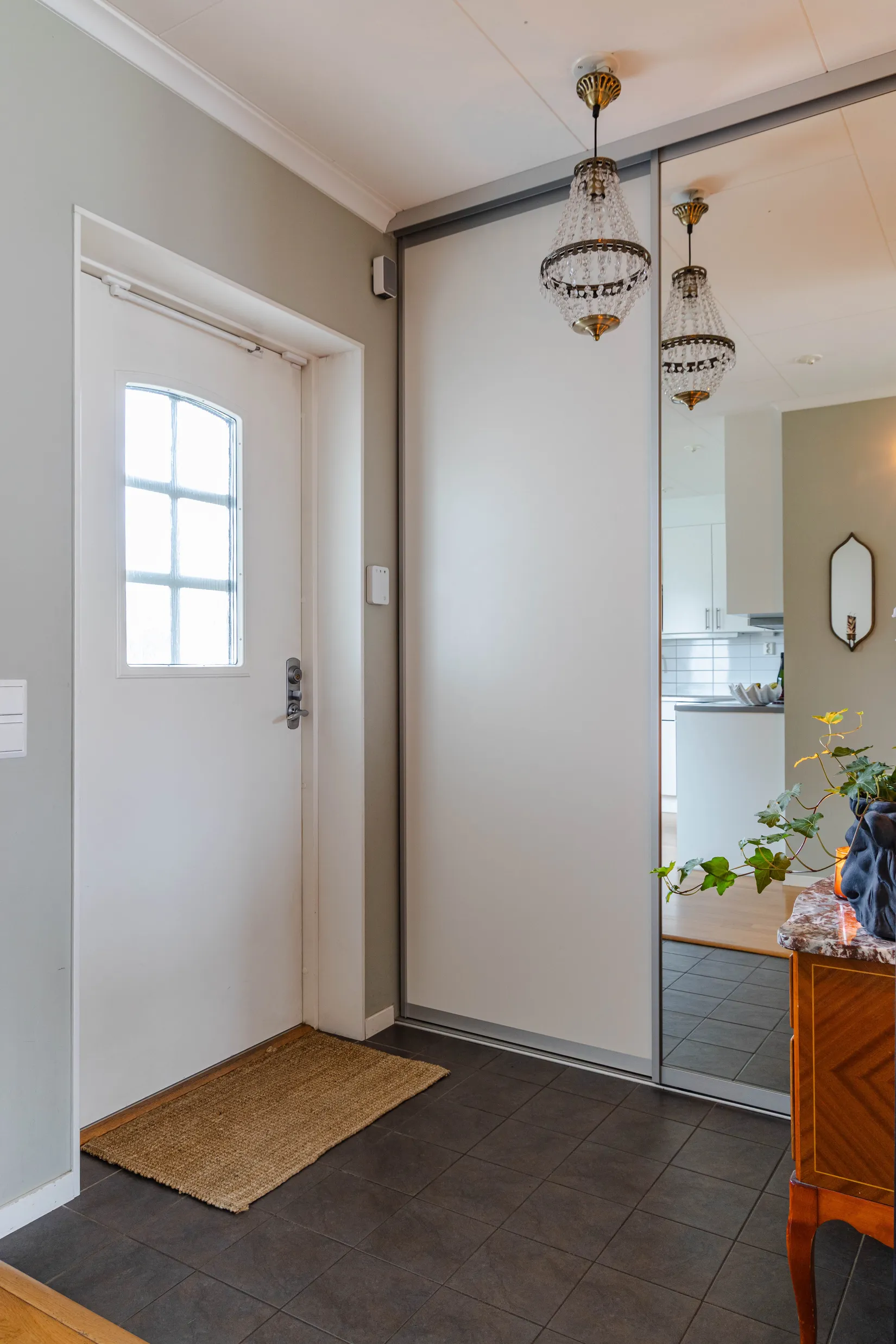 Radhus, Lillängsvägen 13C, Gäddeholm, Västerås
