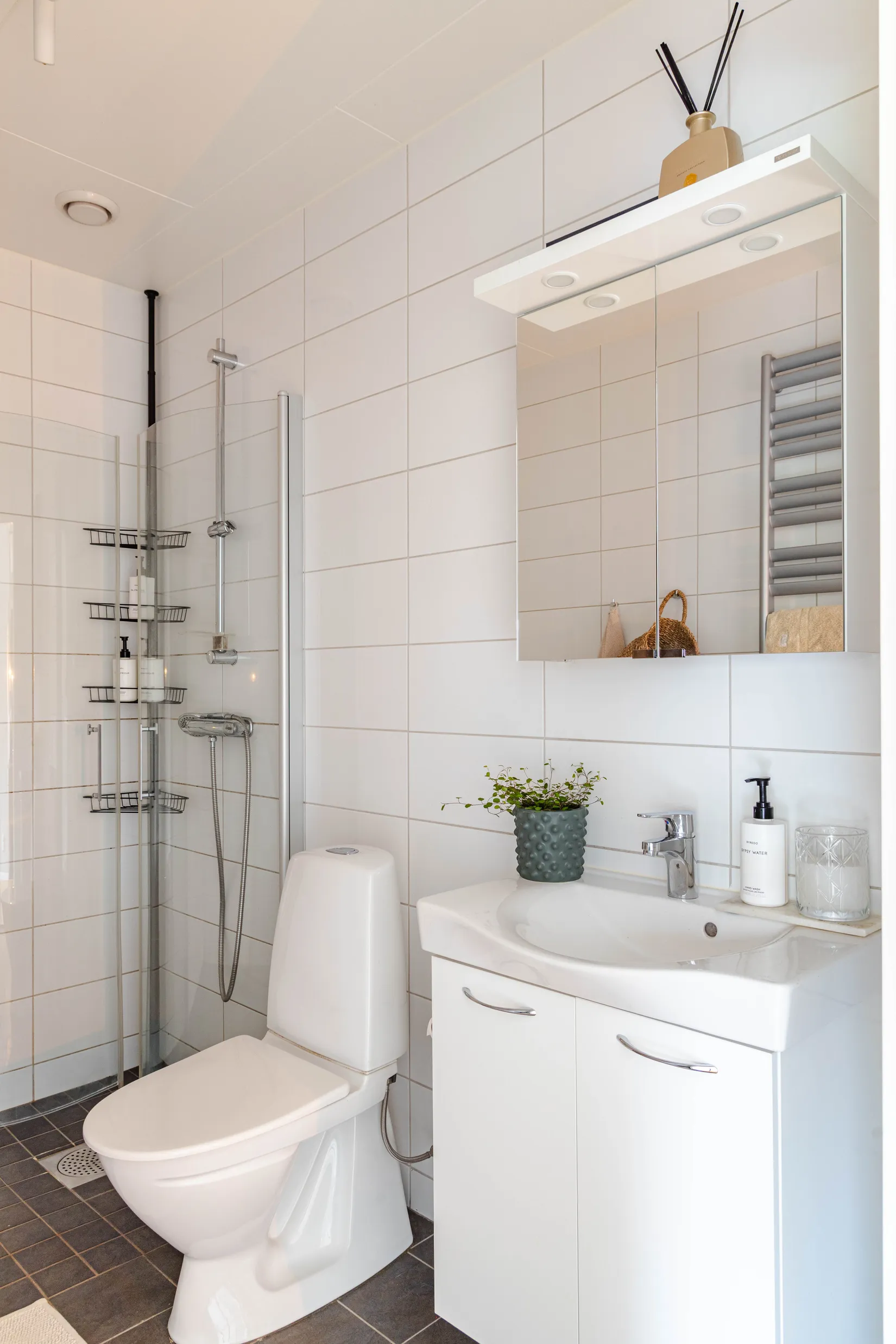 Radhus, Lillängsvägen 13C, Gäddeholm, Västerås