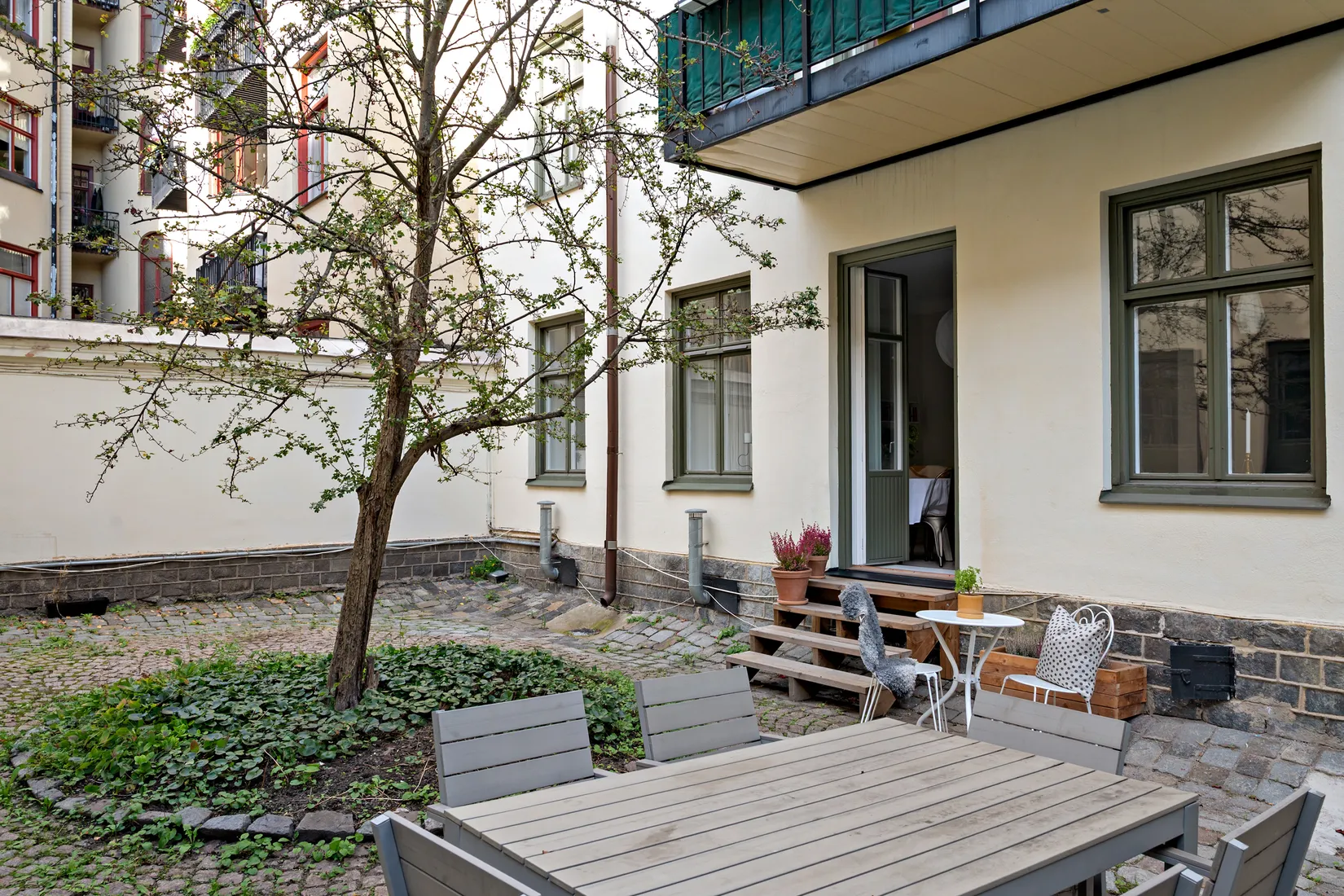 Bostadsrätt, Vegagatan 15, Vasastan, Stockholm
