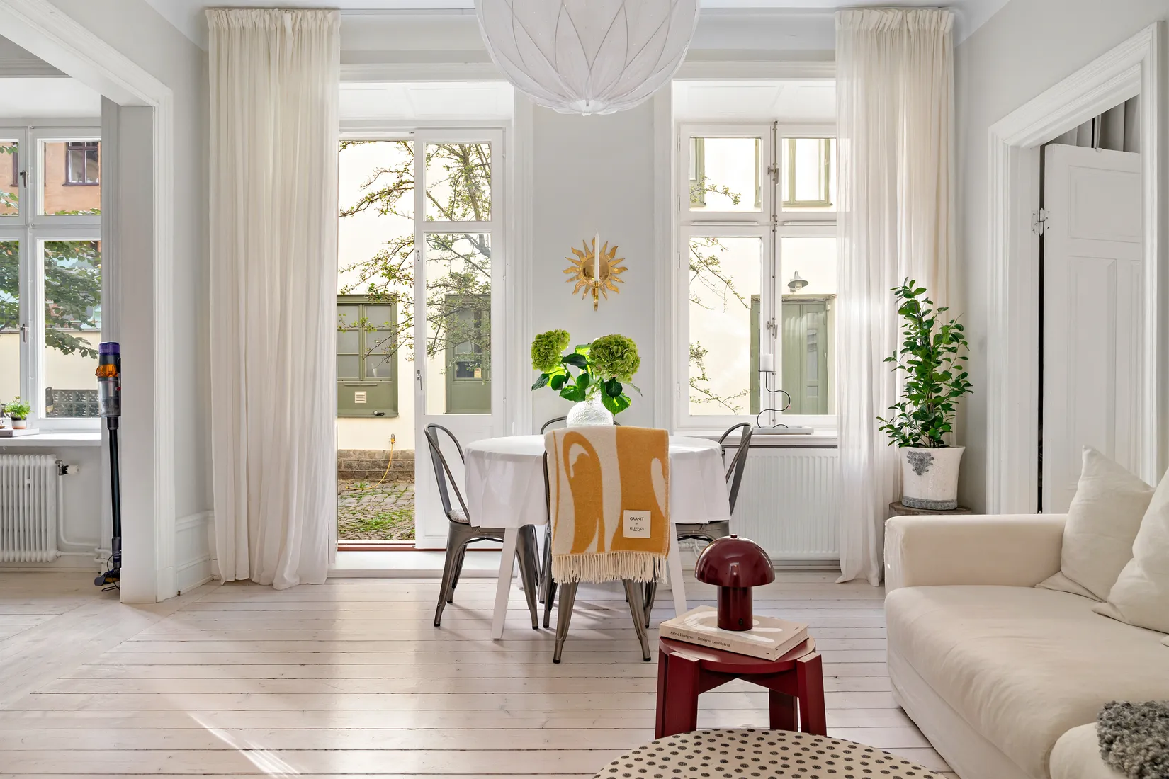 Bostadsrätt, Vegagatan 15, Vasastan, Stockholm