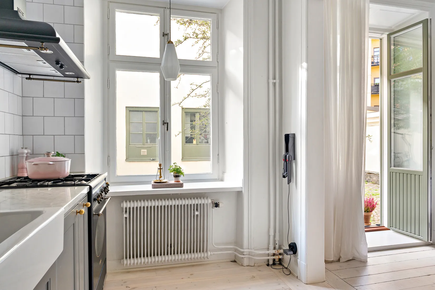 Bostadsrätt, Vegagatan 15, Vasastan, Stockholm