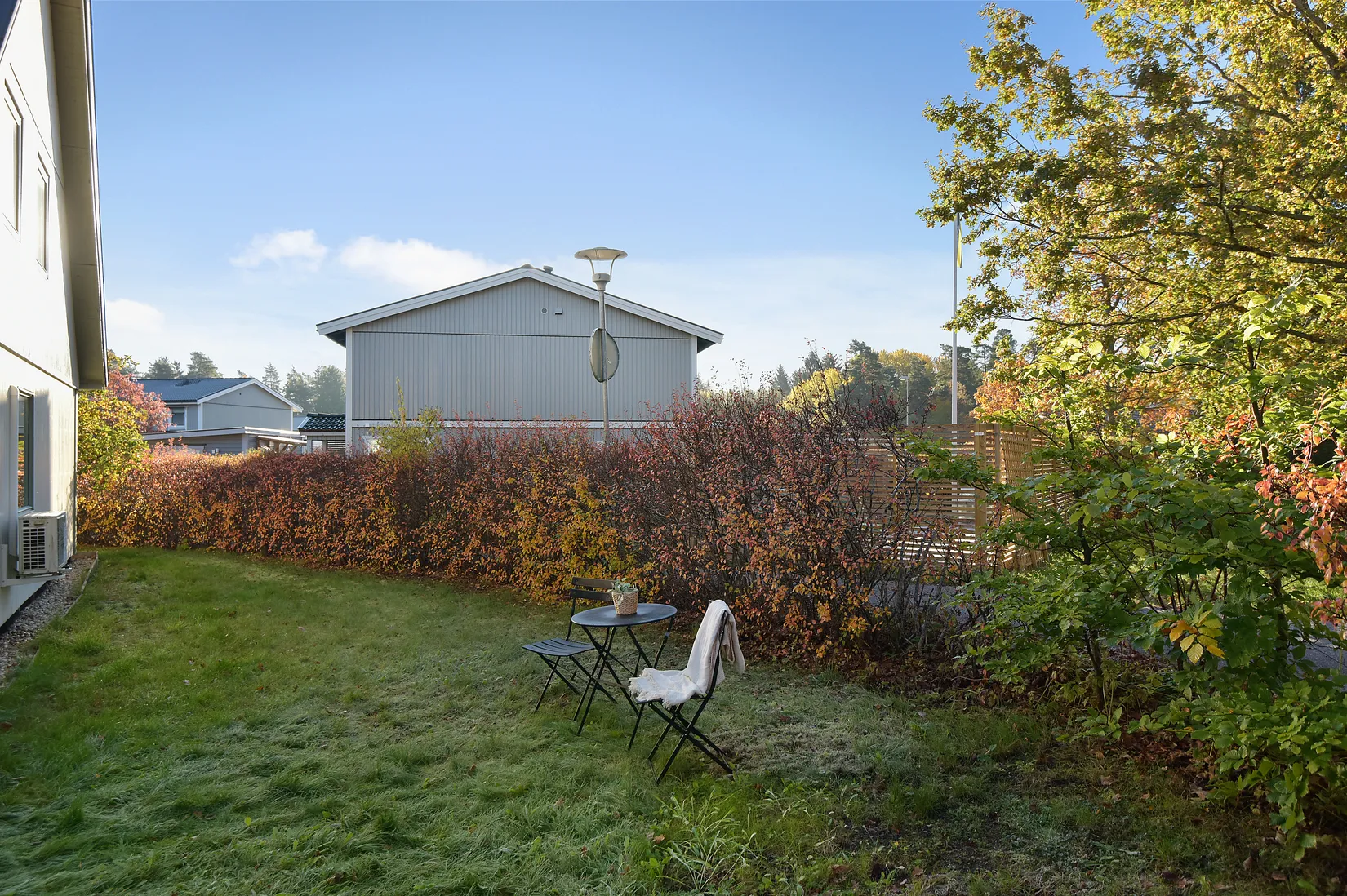 Radhus, Mandelgränd 9, Viksjö - Hummelmora, Järfälla