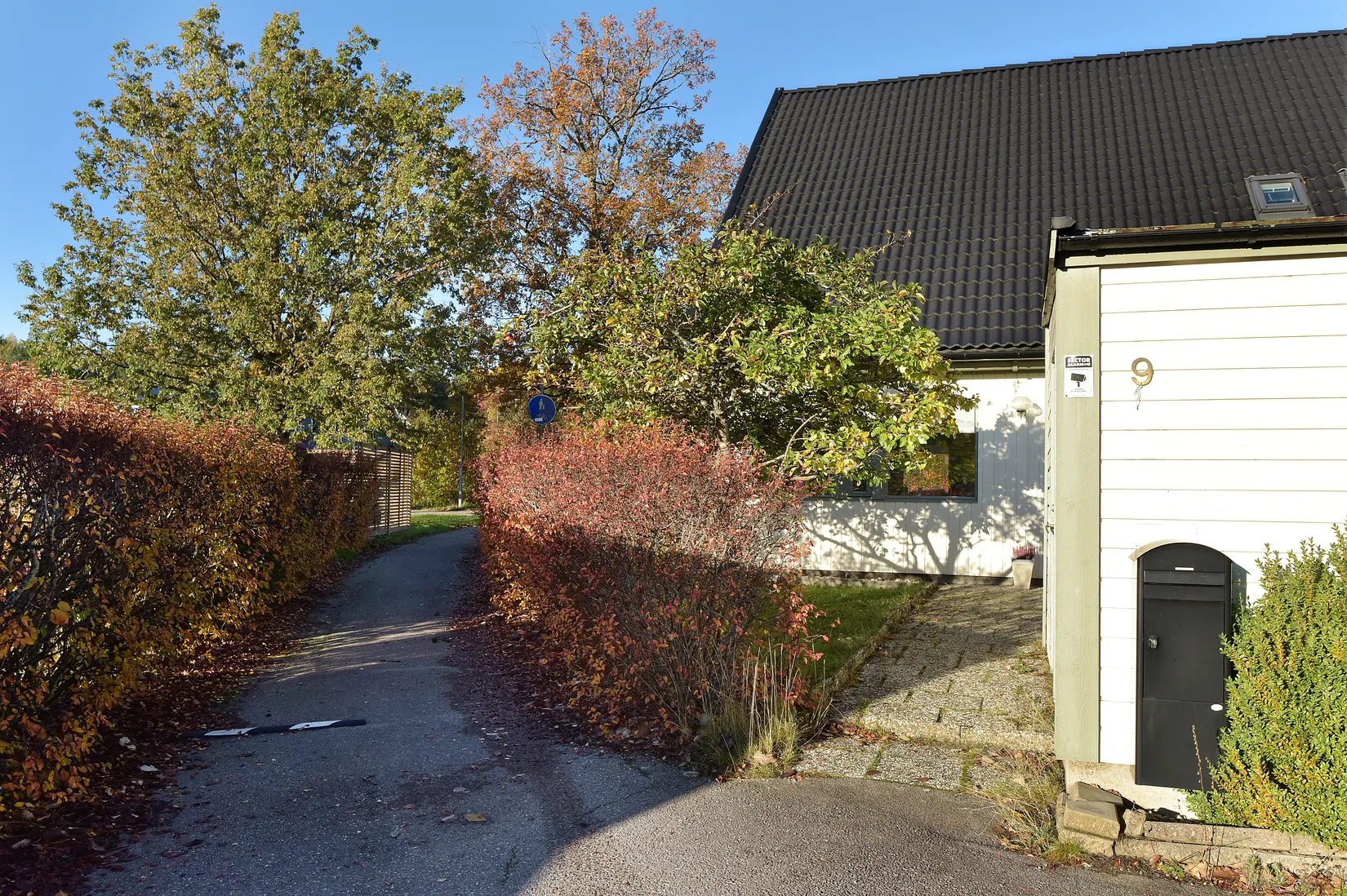 Radhus, Mandelgränd 9, Viksjö - Hummelmora, Järfälla