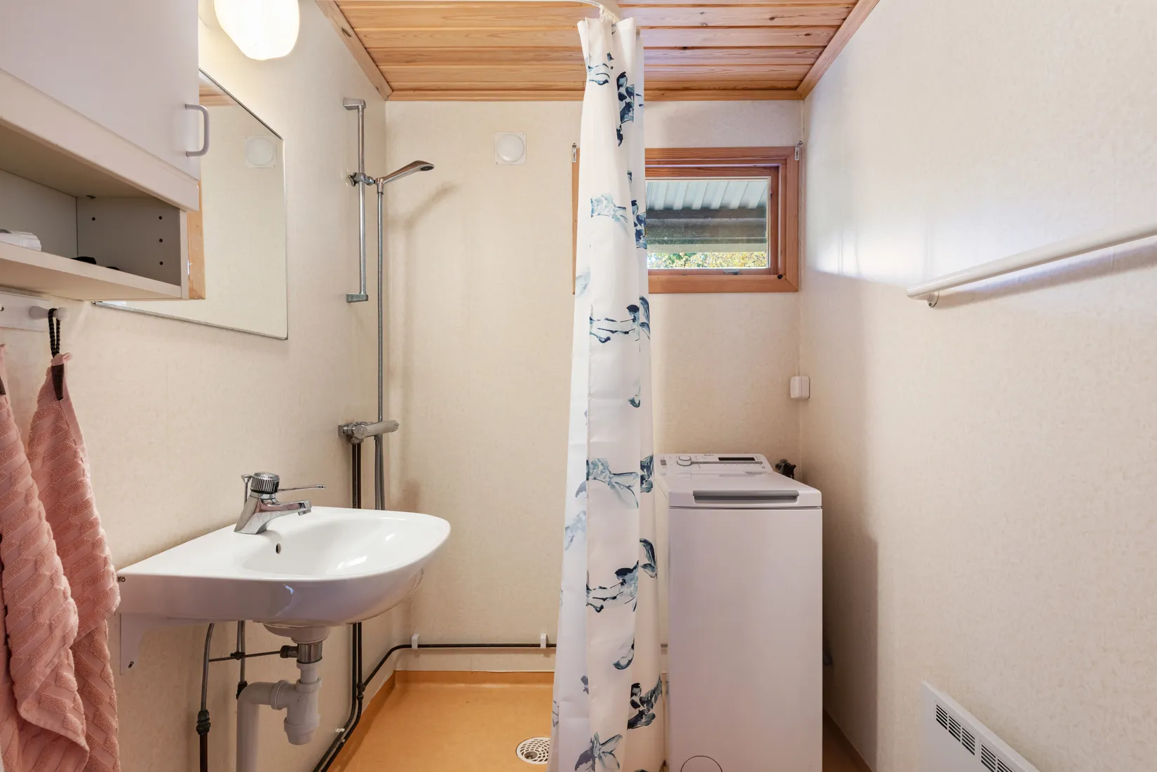 Fritidshus, Svartnö Kallvik 24, Svartnö, Norrtälje