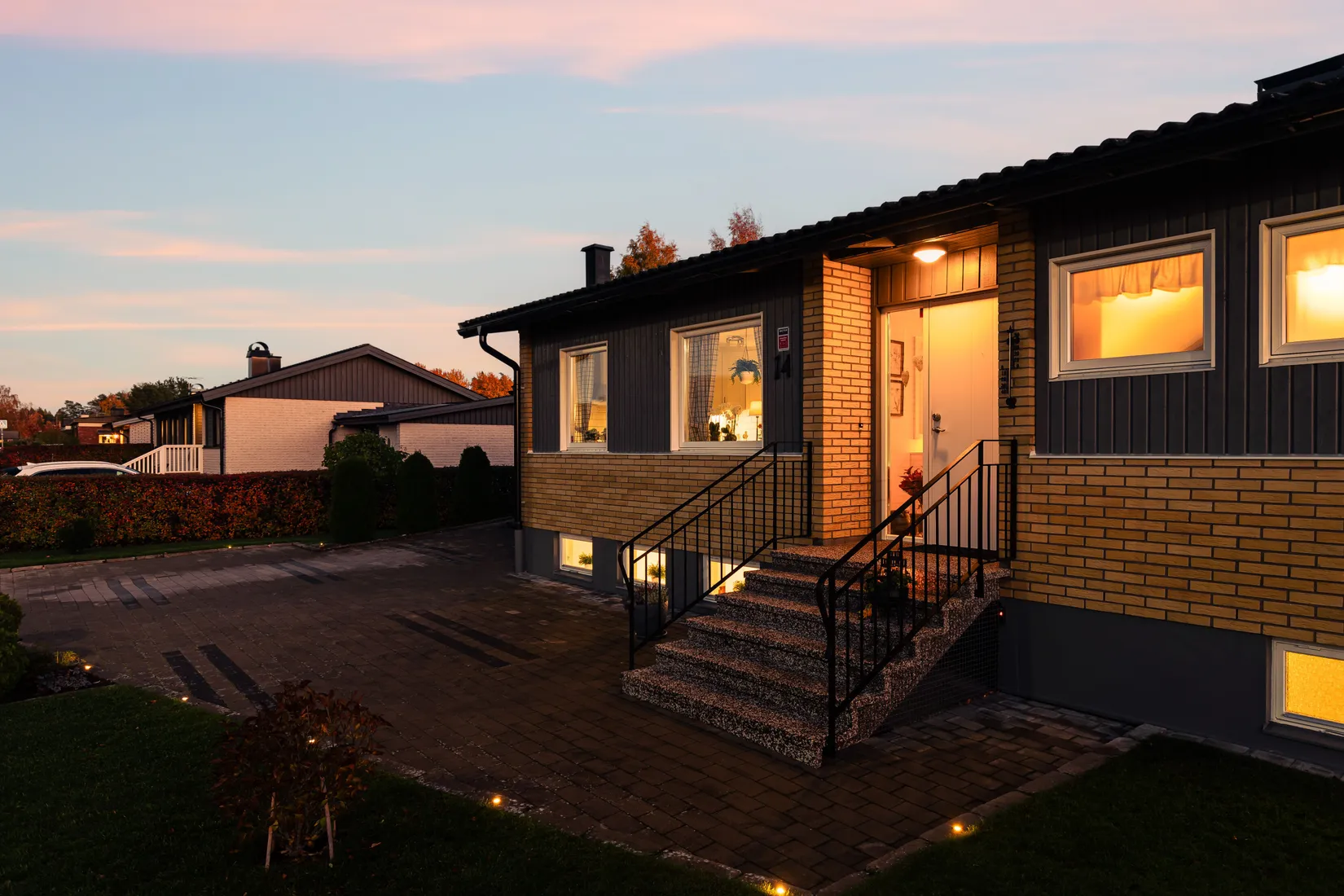 Villa, Almvägen 14, Töreboda