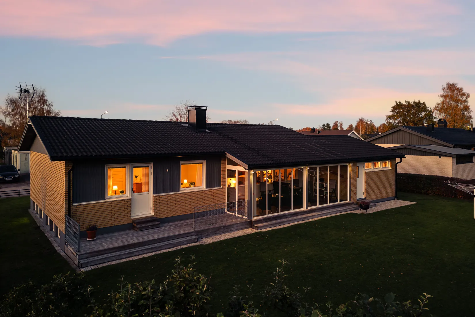 Villa, Almvägen 14, Töreboda