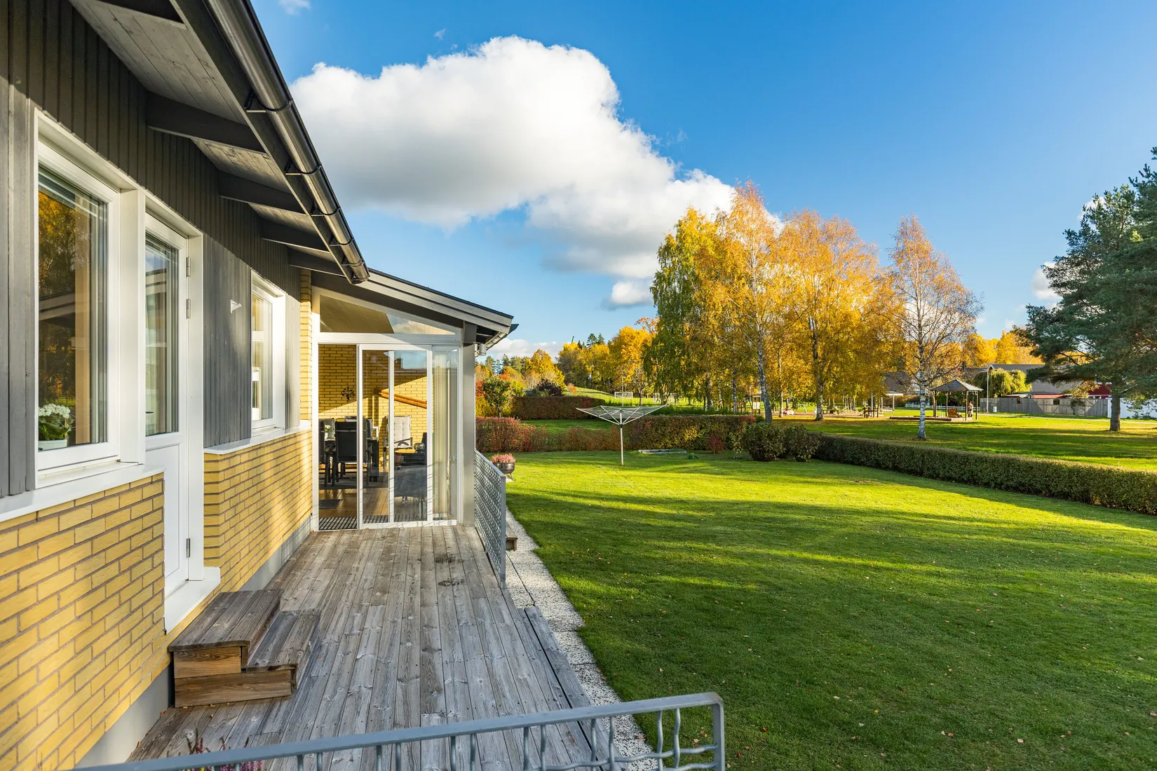 Villa, Almvägen 14, Töreboda