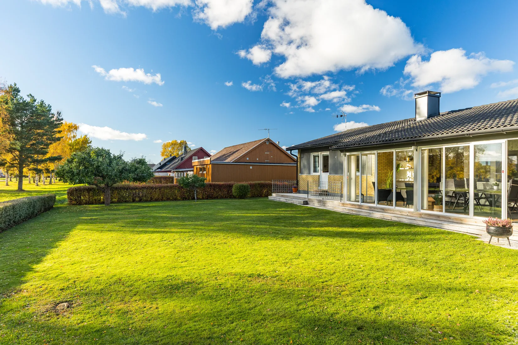 Villa, Almvägen 14, Töreboda