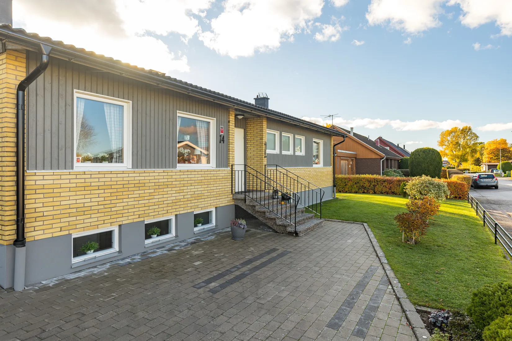 Villa, Almvägen 14, Töreboda