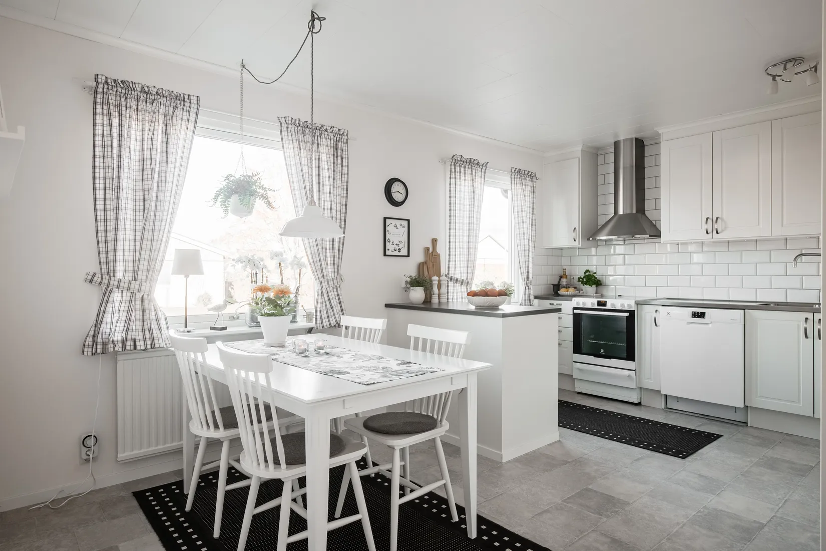 Villa, Almvägen 14, Töreboda