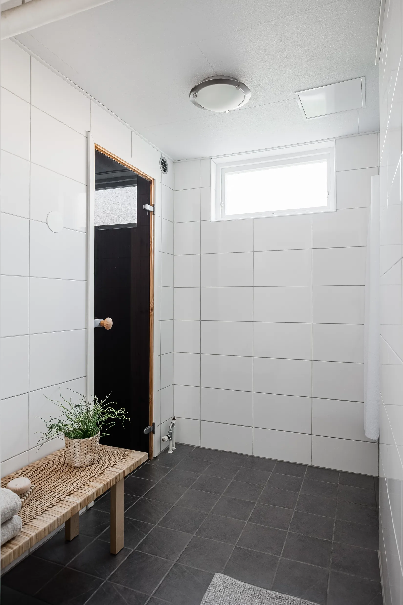 Villa, Almvägen 14, Töreboda