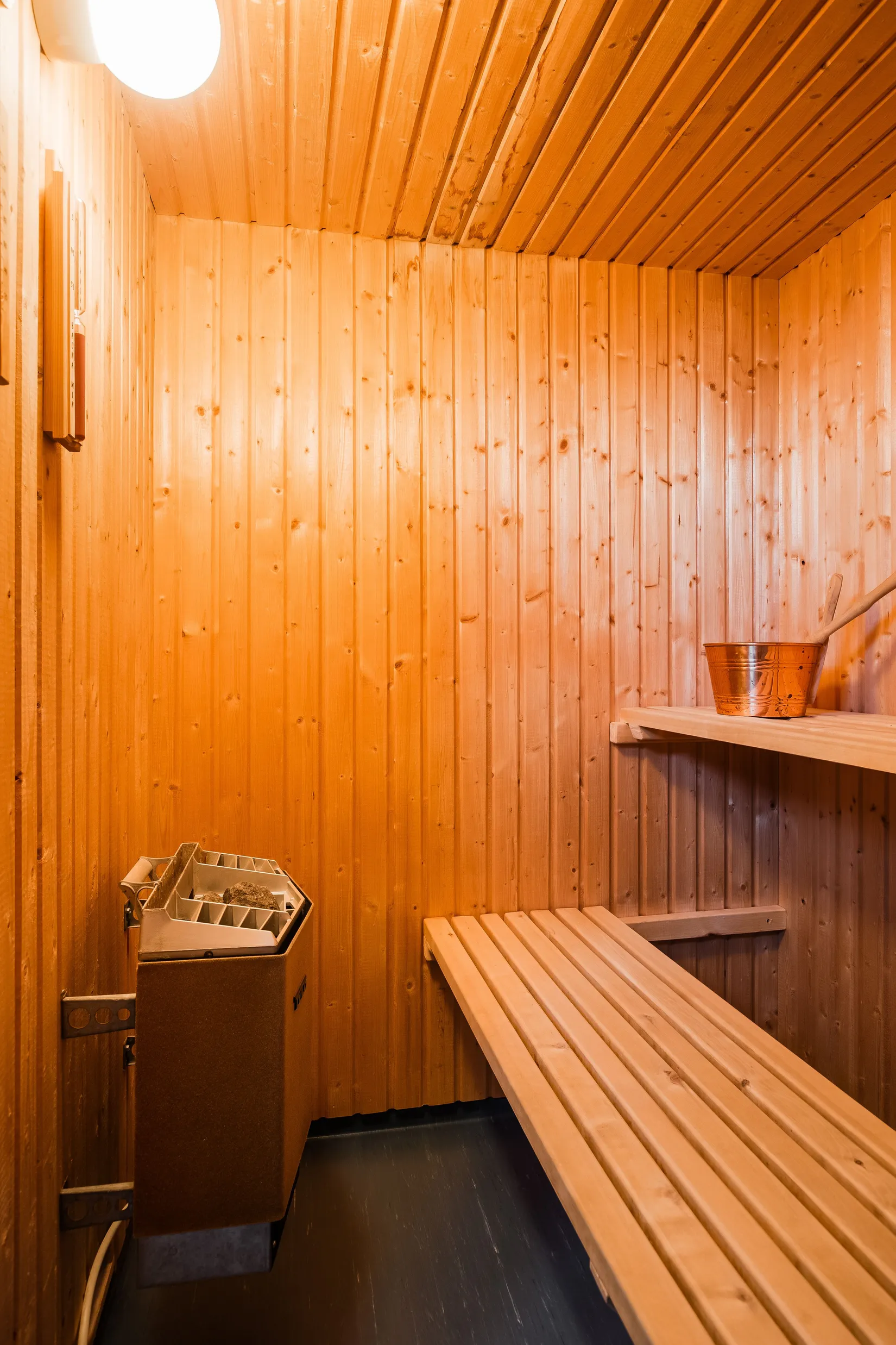 Villa, Almvägen 14, Töreboda