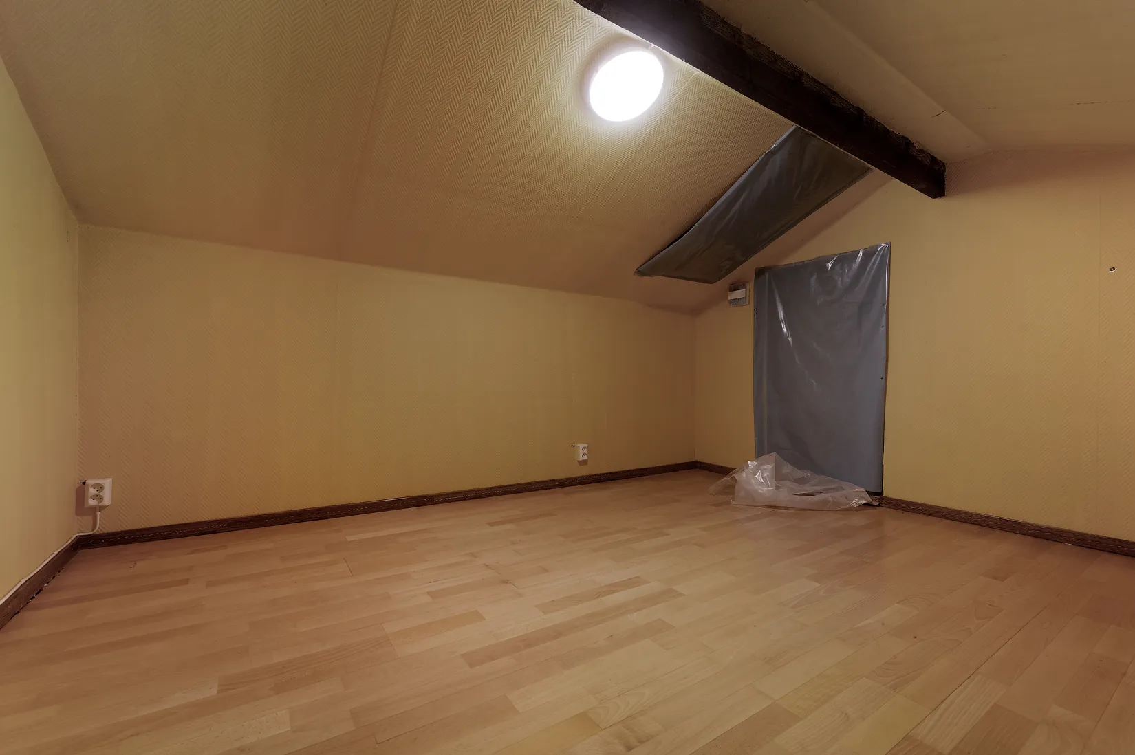 Radhus, Balettvägen 69, Huddinge