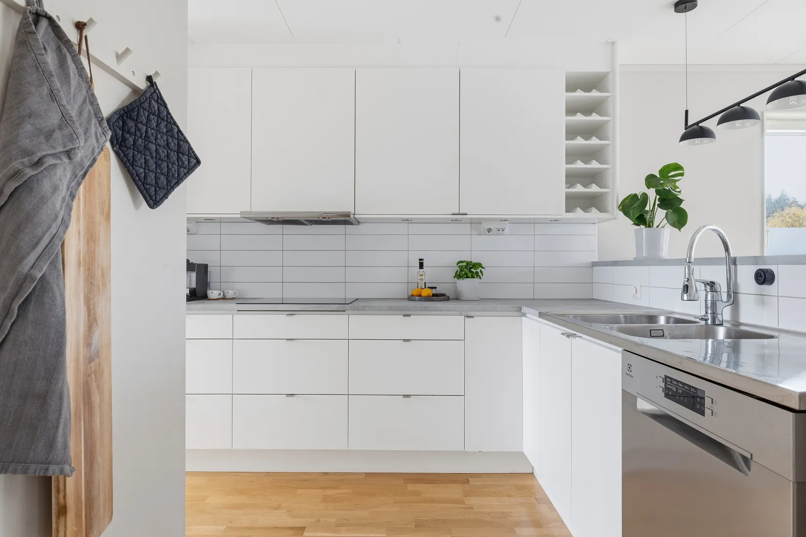 Villa, Runhällsgatan 1, Fresta, Upplands Väsby