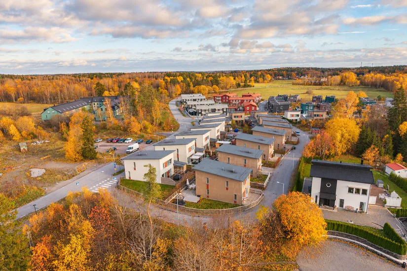 Villa, Runhällsgatan 1, Fresta, Upplands Väsby