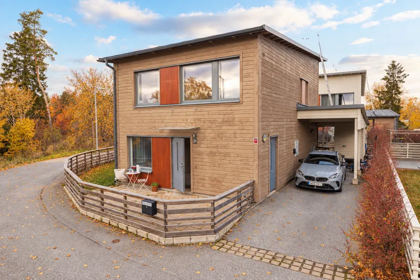 Villa, Runhällsgatan 1, Fresta, Upplands Väsby